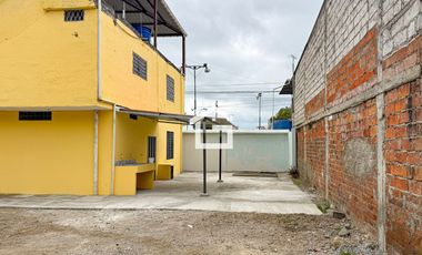 Casa Esquinera en Venta en Lilian María, Machala