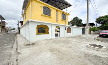 Casa Esquinera en Venta en Lilian María, Machala