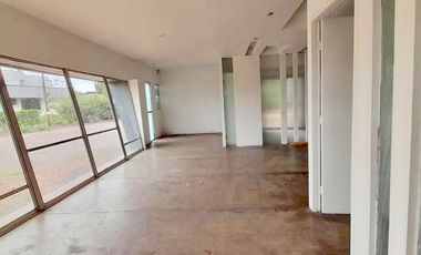Arriendo Local con Oficinas – Ubicación Estratégica en Talagante