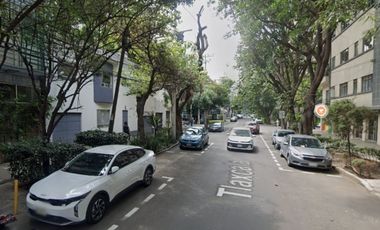 VENTA DE GRANDE CASA EN HIPODROMO CONDESA, CUAUTÉMOC, CDMX.