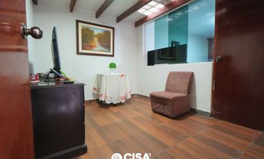 VENDO POR VIAJE! Departamento en PRIMER PISO – 142.93 m² C/ COCHERA