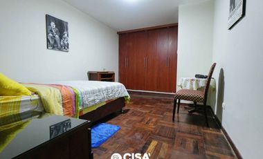 VENDO POR VIAJE! Departamento en PRIMER PISO – 142.93 m² C/ COCHERA