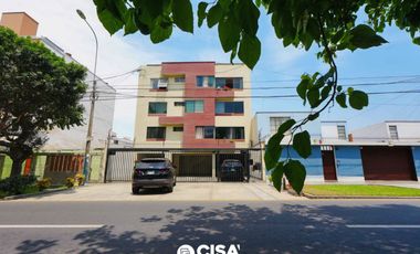 VENDO POR VIAJE! Departamento en PRIMER PISO – 142.93 m² C/ COCHERA