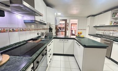 Exclusiva Casa en venta,dentro de Condominio, Huechuraba