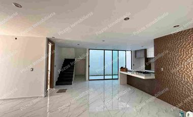 Casa nueva en venta en Metepec, Moderna, funcional, 3 niveles,  con roof garden