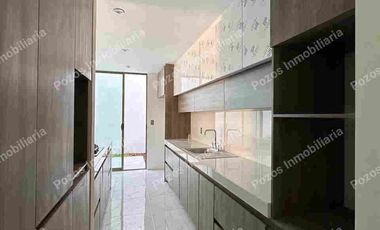 Casa nueva en venta en Metepec, Moderna, funcional, 3 niveles,  con roof garden