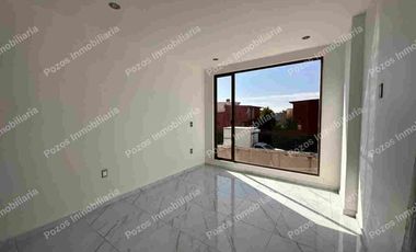 Casa nueva en venta en Metepec, Moderna, funcional, 3 niveles,  con roof garden