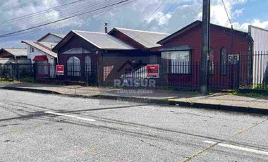 Vende Propiedad  de 255 M2 con dos casas con excelente ubicación Comercial o habitacional en Calle Jose Miguel Carrera. A una cuadra de Hiper Líder Puerto Montt.