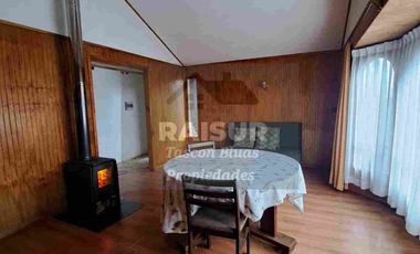 Vende Propiedad  de 255 M2 con dos casas con excelente ubicación Comercial o habitacional en Calle Jose Miguel Carrera. A una cuadra de Hiper Líder Puerto Montt.