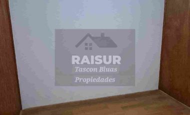 Vende Propiedad  de 255 M2 con dos casas con excelente ubicación Comercial o habitacional en Calle Jose Miguel Carrera. A una cuadra de Hiper Líder Puerto Montt.