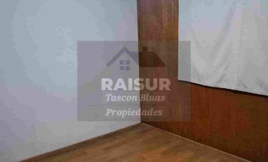 Vende Propiedad  de 255 M2 con dos casas con excelente ubicación Comercial o habitacional en Calle Jose Miguel Carrera. A una cuadra de Hiper Líder Puerto Montt.