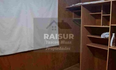 Vende Propiedad  de 255 M2 con dos casas con excelente ubicación Comercial o habitacional en Calle Jose Miguel Carrera. A una cuadra de Hiper Líder Puerto Montt.