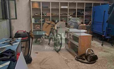 Vende Propiedad  de 255 M2 con dos casas con excelente ubicación Comercial o habitacional en Calle Jose Miguel Carrera. A una cuadra de Hiper Líder Puerto Montt.