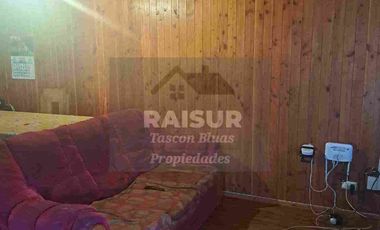 Vende Propiedad  de 255 M2 con dos casas con excelente ubicación Comercial o habitacional en Calle Jose Miguel Carrera. A una cuadra de Hiper Líder Puerto Montt.