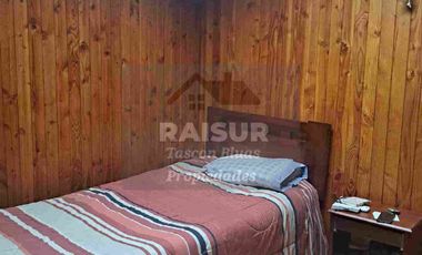 Vende Propiedad  de 255 M2 con dos casas con excelente ubicación Comercial o habitacional en Calle Jose Miguel Carrera. A una cuadra de Hiper Líder Puerto Montt.