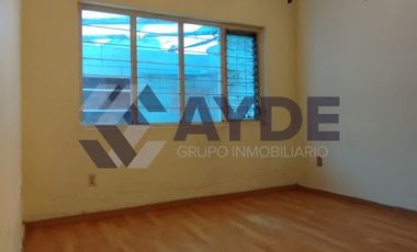 CASA EN VENTA EN COLINAS DE LA NORMAL