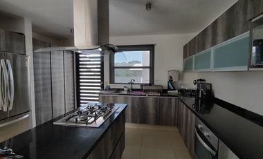 Casa en venta Club de Golf Santa Fe, Xochitepec Morelos.