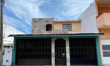 VENDO CASA AMPLIA CERCA DEL IMSS DE DIAZ MIRON