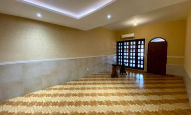 VENDO CASA AMPLIA CERCA DEL IMSS DE DIAZ MIRON