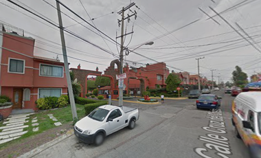 CASA EN RECUPERACIÓN HIPOTECARIA - CRUZ DE CRISTO, SANTA CRUZ DEL MONTE, NAUCALPAN, ESTADO DE MÉXICO