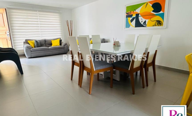 ARRIENDO CASA MEDIANERA EN UNIDAD ABIERTA