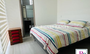 ARRIENDO CASA MEDIANERA EN UNIDAD ABIERTA