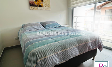 ARRIENDO CASA MEDIANERA EN UNIDAD ABIERTA