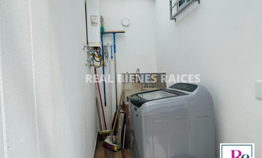 ARRIENDO CASA MEDIANERA EN UNIDAD ABIERTA