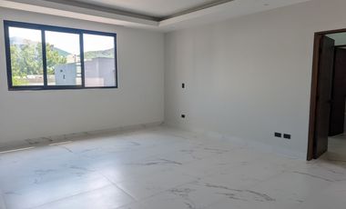 CASA EN VENTA EN CAROLCO CARRETERA NACIONAL