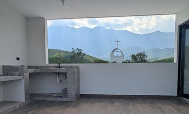 CASA EN VENTA EN CAROLCO CARRETERA NACIONAL