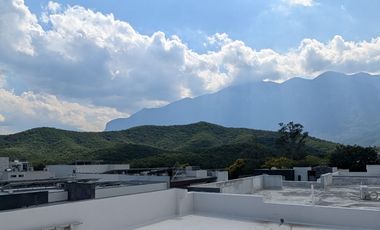 CASA EN VENTA EN CAROLCO CARRETERA NACIONAL