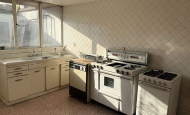 Casa en venta en Satélite con excelente ubicación y potencial comercial