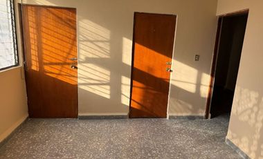 Casa en venta en Satélite con excelente ubicación y potencial comercial