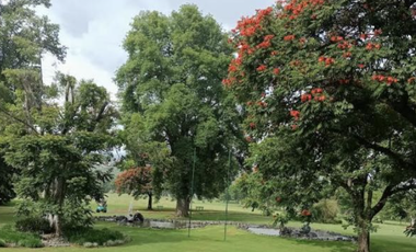 CASA EN LOMAS DE COCOYOC, MUY AMPLIA, ACABADOS DE LUJO, CUENTA CON TODOS LOS SERVICIOS, AMENIDADES