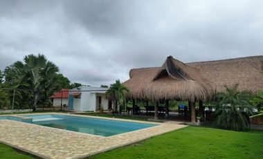 Se Vende Exclusiva Casa Finca En Cerete Cerca De Todo