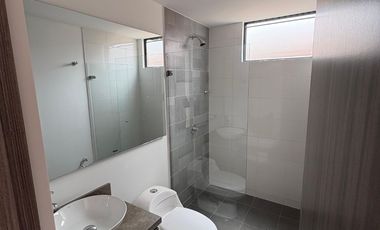 SE VENDE APARTAMENTO FRENTE A UNICENTRO