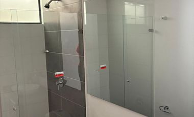 SE VENDE APARTAMENTO FRENTE A UNICENTRO