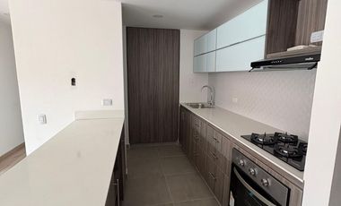 SE VENDE APARTAMENTO FRENTE A UNICENTRO