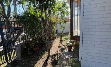 Rebajada - Venta casa Avenida El Valle 7500  - 7700 - Peñalolén