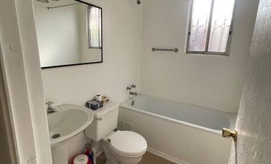 Rebajada - Venta casa Avenida El Valle 7500  - 7700 - Peñalolén