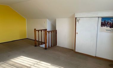 Rebajada - Venta casa Avenida El Valle 7500  - 7700 - Peñalolén