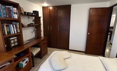 SE VENDE APARTAMENTO FRENTE A UNICENTRO