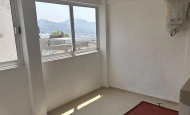 SE VENDE CASA EN REMATE BANCARIO EN CALLE ITALIA LTE 21, CONDADO 24, COLONIA CUMBRES DEL VALLE TLALNEPLANTA
