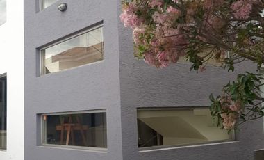Vendo propiedad de 320m2 de terreno y 141m2 de construcción, 1 dormitorio en planta baja