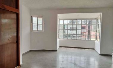 Casa en Venta 6 recámaras, Col. Miguel Alemán, Ver.
