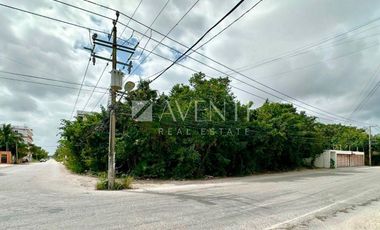 Terreno Habitacional en Venta/Renta, Huayacán Centro, Cancún