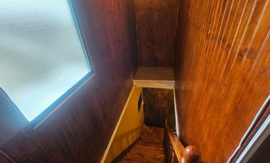 AMPLIA CASA ARRIENDO AMOBLADO