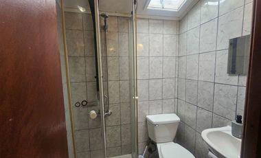 AMPLIA CASA ARRIENDO AMOBLADO