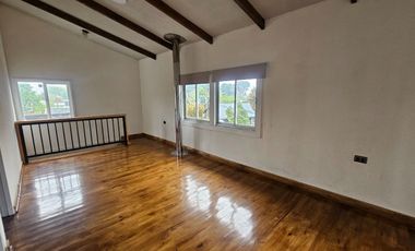 AMPLIA CASA REMODELADA VILLA EL DELFIN NIEBLA VALDIVIA