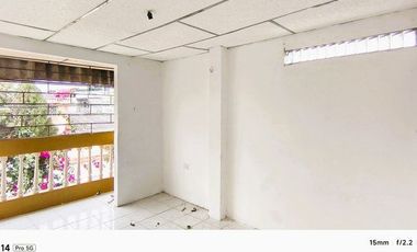 VENTA CASA CON USO COMERCIAL CDLA. ACACIAS - SUR